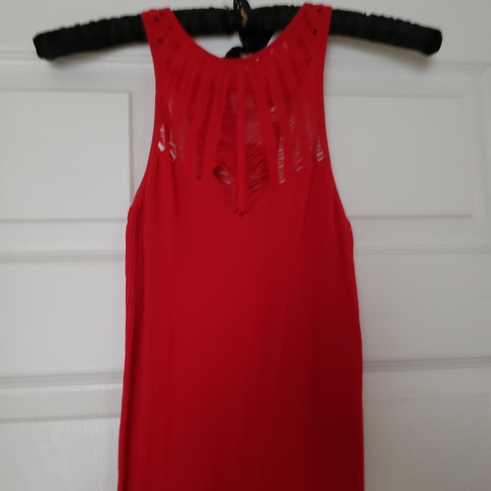 Yitong red fitted tank